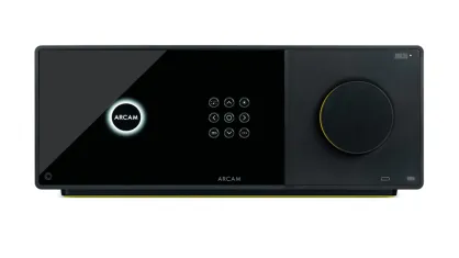Arcam AVA35 amplituner kina